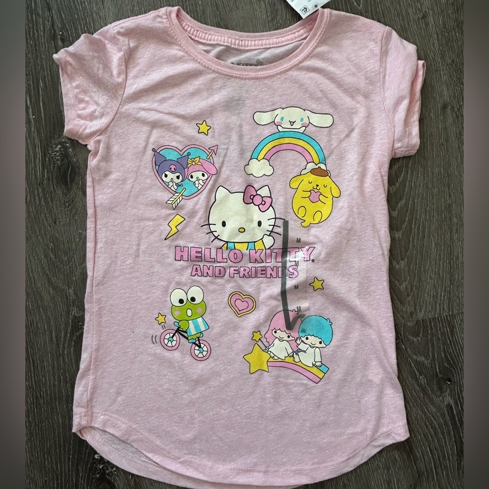 Sanrio Hello Kitty & Friends Pink Graphic Tee for Kids size M